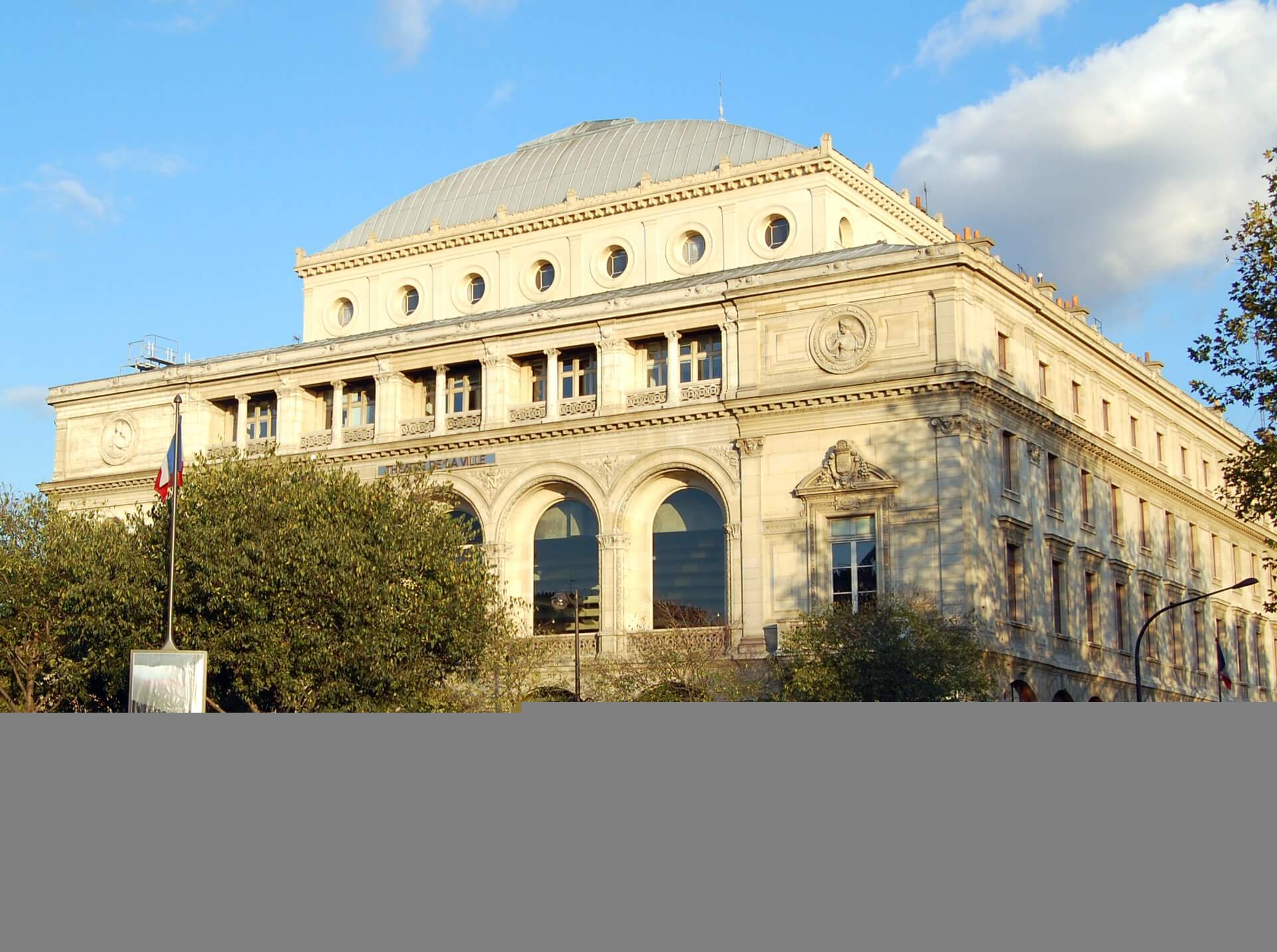 , Renommé Sarah Bernhardt, le Théâtre de la Ville de Paris prêt à réaccueillir du public